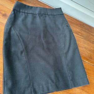 Banana Republic pencil skirt in grey, size 0